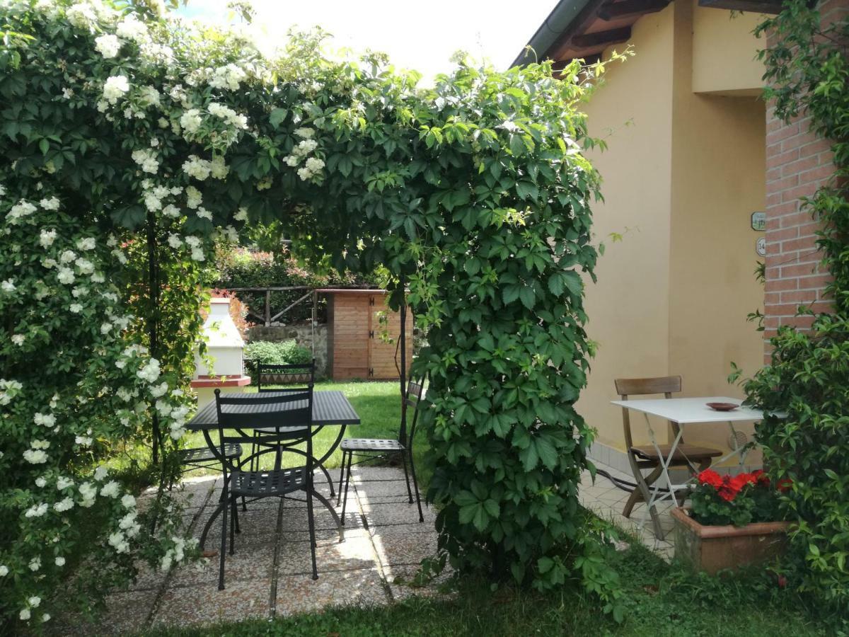 Villetta Pia Contignano Buitenkant foto
